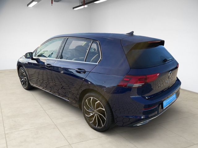 Golf VIII 1.5 eTSI Style DSG LED AHK Navi Pano