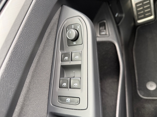 Golf VIII Variant 2.0 TDI Alltrack 4M Matrix-LED
