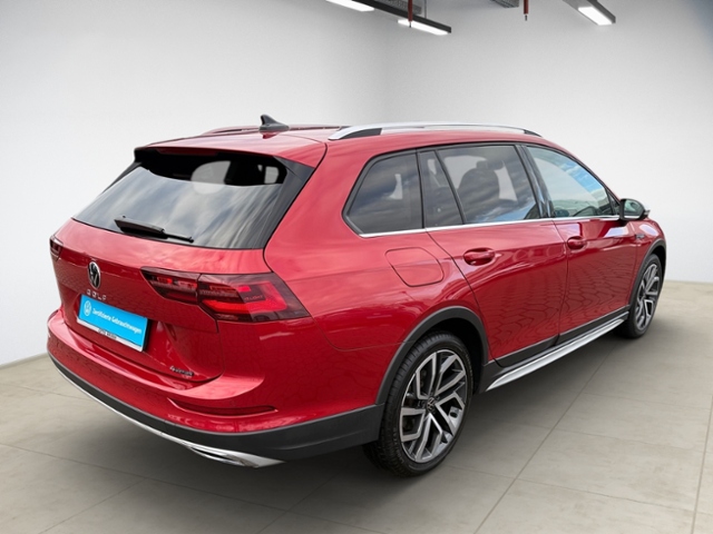 Golf VIII Variant 2.0 TDI Alltrack 4M Matrix-LED