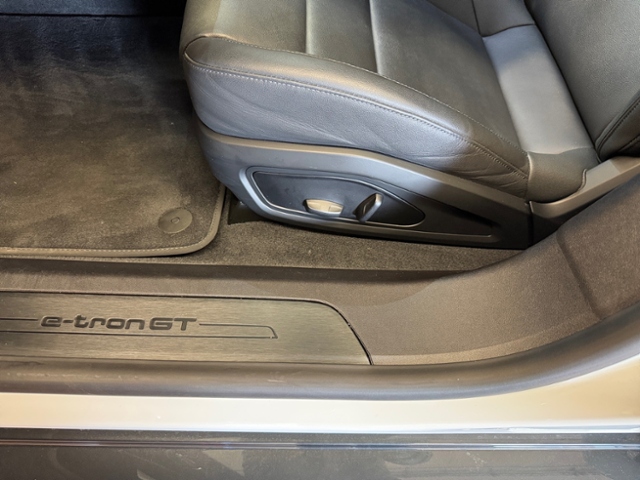 e-tron GT quattro KLIMA NAVI LEDER ALU